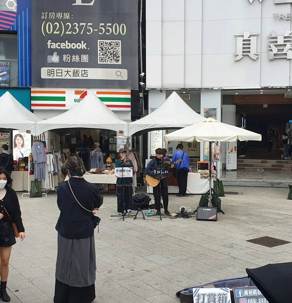 street performers, ximending, taipei, taiwan