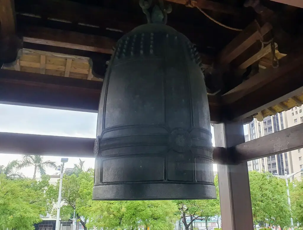 Nishi Honganji Temple bell